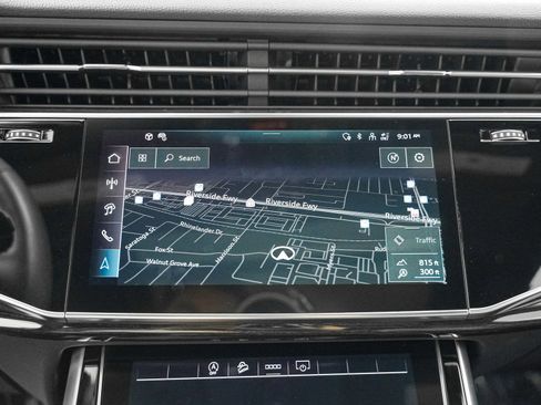 Certified 2025 Audi Q8 Premium Plus w/ Premium Plus Package AWD/4WD image 21