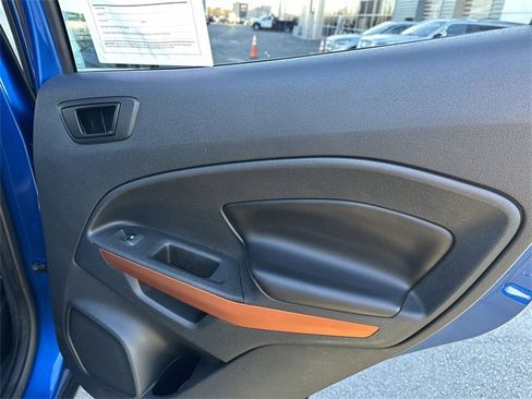 Certified 2018 Ford EcoSport SES image 39