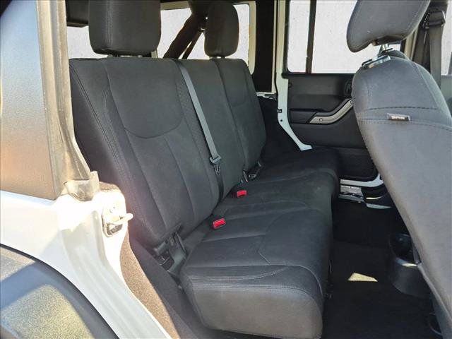 Used 2018 Jeep Wrangler Unlimited Sport S AWD/4WD image 17