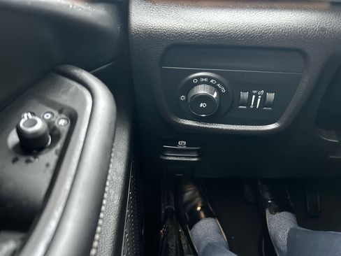 Used 2021 Jeep Grand Cherokee L Limited image 47