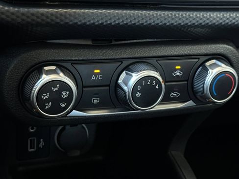 Used 2021 Nissan Kicks S FWD image 20
