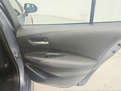 Used 2022 Toyota Corolla SE image 32
