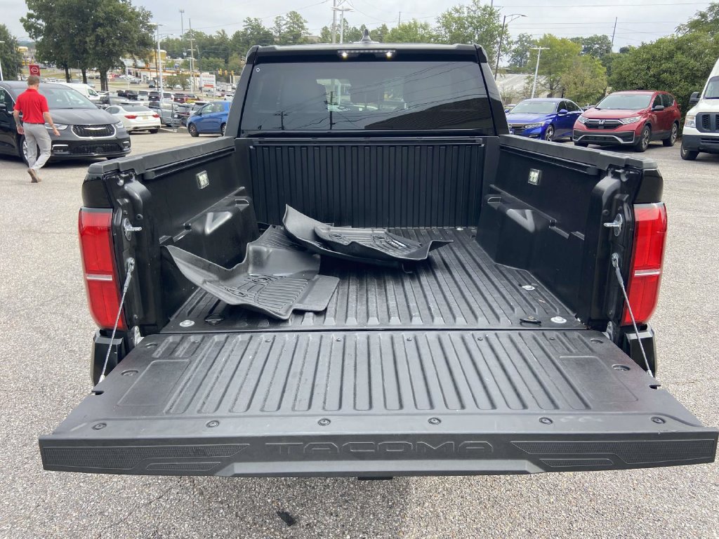 Used 2025 Toyota Tacoma SR5 RWD image 7
