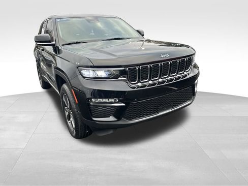 Used 2022 Jeep Grand Cherokee Limited 4xe image 1