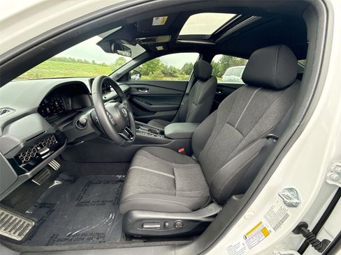 Certified 2025 Honda Accord Sport image 13