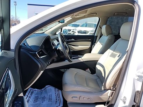 Used 2020 Buick Enclave Premium w/ Surround and Sites Package image 21