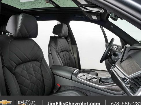 Used 2025 BMW X7 xDrive40i w/ M Sport Package AWD/4WD image 24
