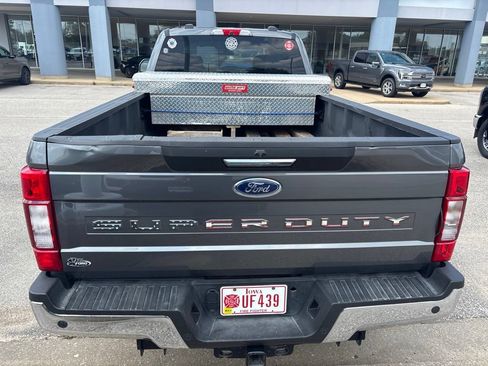 Used 2022 Ford F350 XLT w/ XLT Premium Package AWD/4WD image 5