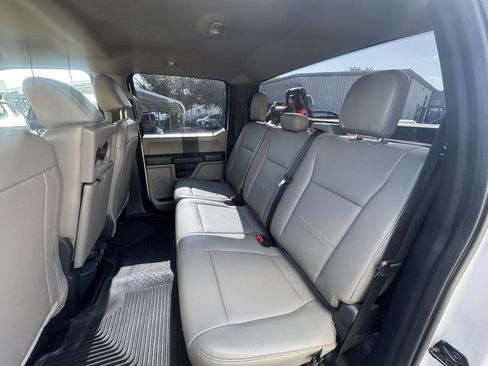 Used 2022 Ford F250 XL w/ Power Equipment Group AWD/4WD image 11
