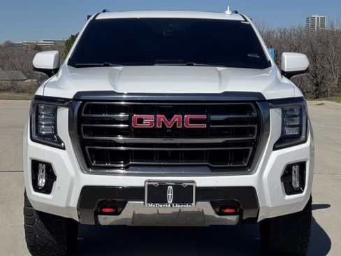 Used 2023 GMC Yukon AT4 w/ AT4 Premium Package image 15