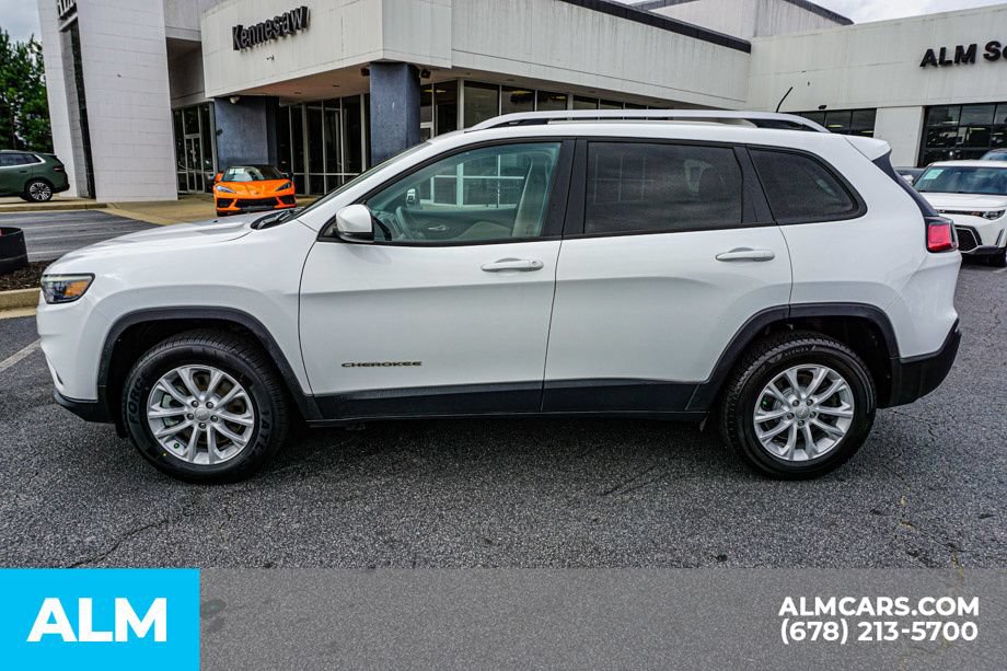 Used 2021 Jeep Cherokee Latitude AWD/4WD image 6