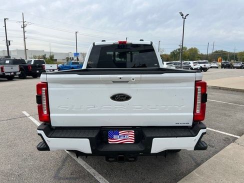 New 2026 Ford F250 Lariat w/ Black Appearance Package image 4