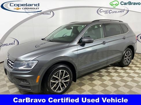 Used 2019 Volkswagen Tiguan SE w/ Panoramic Sunroof Package AWD/4WD image 1