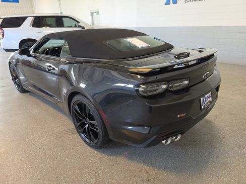 Used 2024 Chevrolet Camaro LT RWD image 5