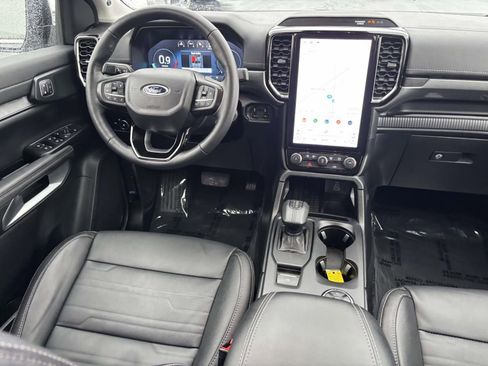 Used 2024 Ford Ranger Lariat w/ Advanced Towing Package image 32