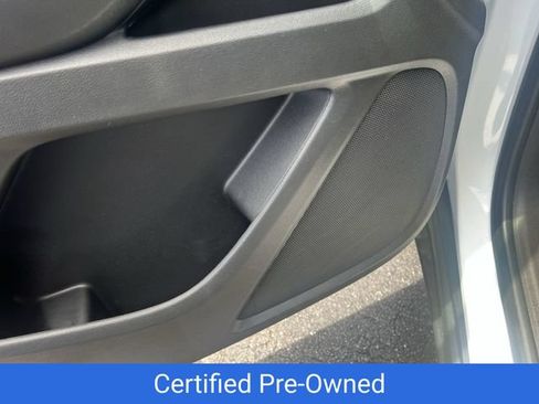 Certified 2023 Chevrolet Traverse LT FWD image 29