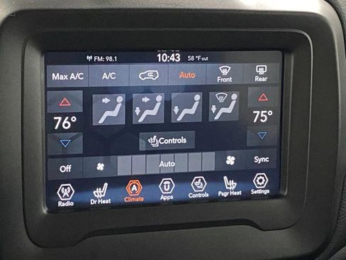 Used 2020 Jeep Renegade Altitude image 17