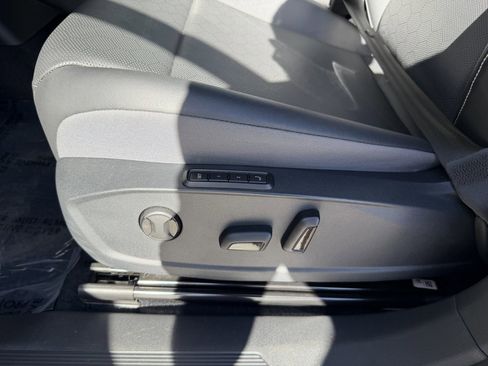 Used 2023 Volkswagen ID.4 Pro S image 31