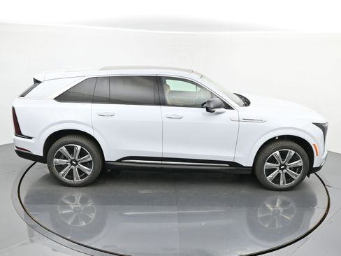 New 2026 Cadillac Escalade IQ Luxury 2 image 28