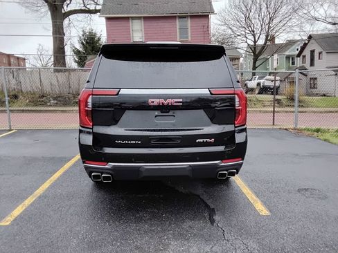 Used 2025 GMC Yukon AT4 w/ Premium Trailering Package image 7