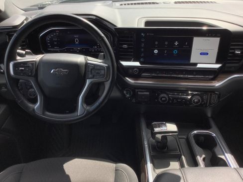 Used 2024 Chevrolet Silverado 1500 RST image 9