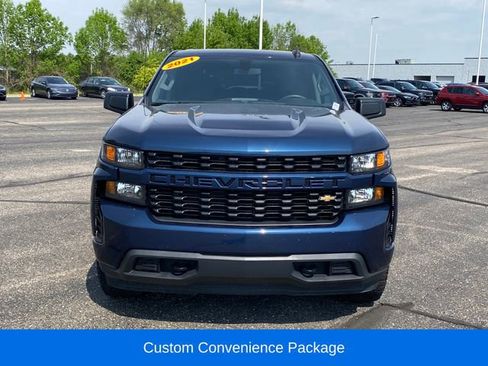 Used 2021 Chevrolet Silverado 1500 Custom AWD/4WD image 2