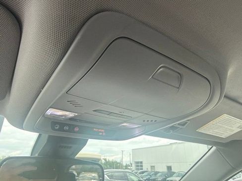 Used 2020 Chevrolet Equinox LT AWD/4WD image 13