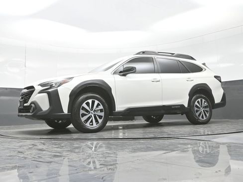Used 2023 Subaru Outback Premium w/ Popular Package #1 AWD/4WD image 18