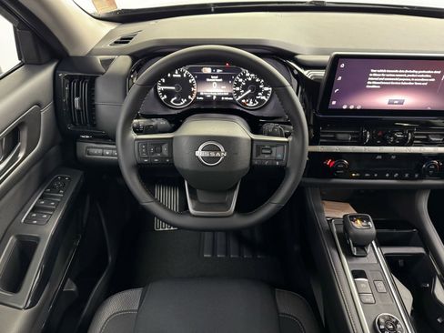 New 2026 Nissan Pathfinder SV image 13