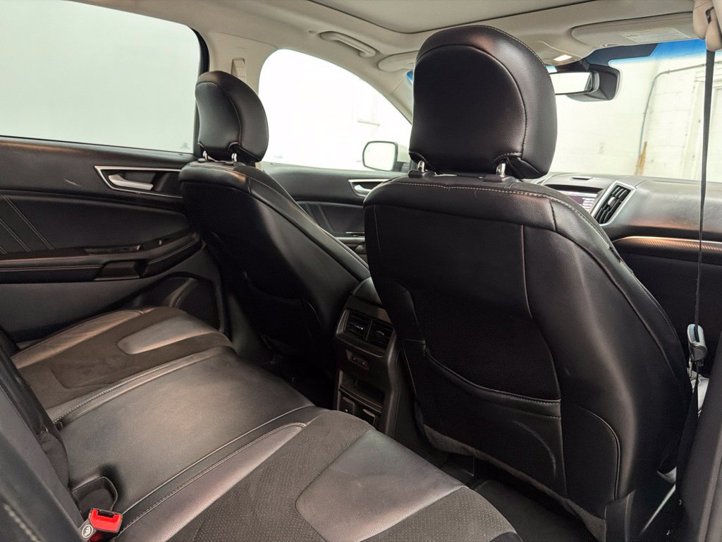 Used 2015 Ford Edge Sport w/ Equipment Group 401A AWD/4WD image 27