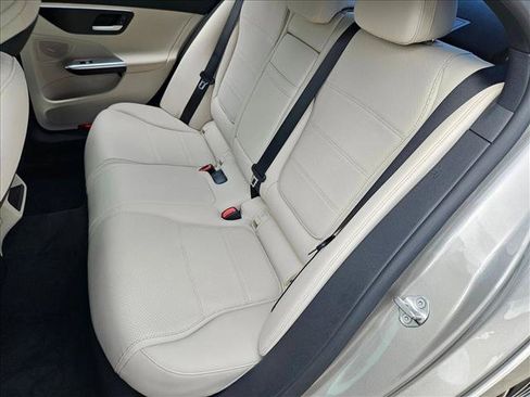 Used 2023 Mercedes-Benz C 300 4MATIC Sedan image 16