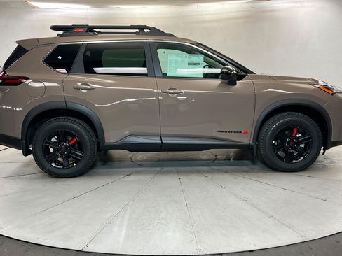 New 2026 Nissan Rogue SV w/ Rock Creek Premium Package AWD/4WD image 6