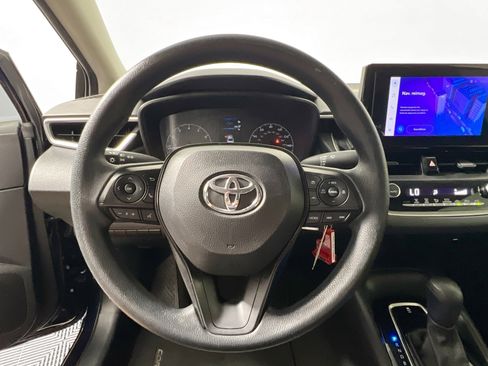 Used 2023 Toyota Corolla LE FWD image 17
