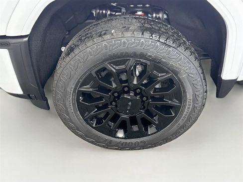 New 2026 GMC Sierra 2500 AT4 w/ AT4 Premium Plus Package AWD/4WD image 25