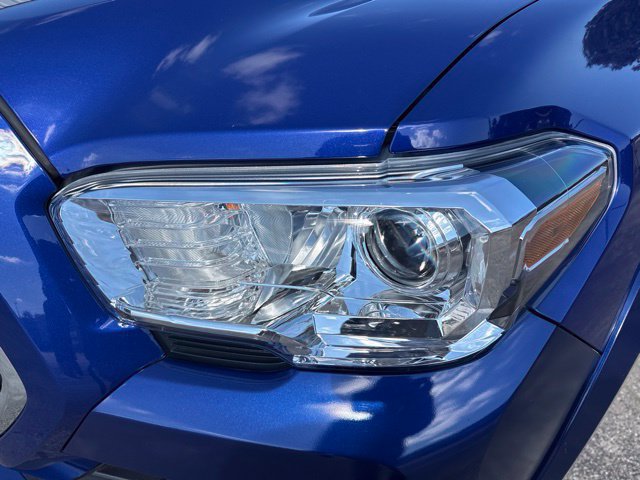 Used 2023 Toyota Tacoma SR5 w/ Technology Package AWD/4WD image 9