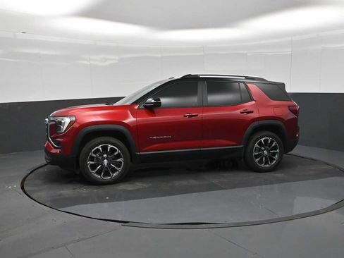 Used 2026 GMC Terrain Elevation w/ Elevation Premium Package FWD image 4