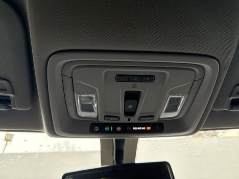 Used 2023 Chevrolet Silverado 2500 LT w/ Convenience Package image 21