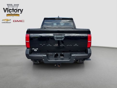 Used 2024 Toyota Tacoma SR AWD/4WD image 5