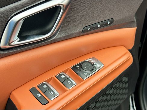 New 2026 Kia Carnival EX image 8