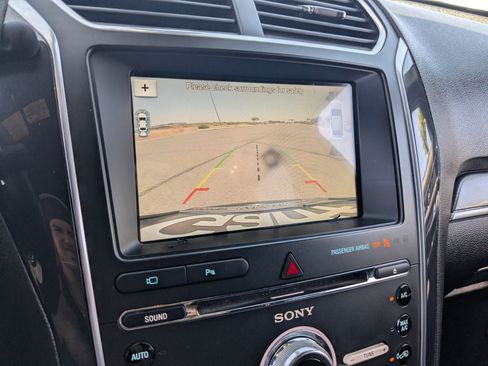 Used 2018 Ford Explorer Sport w/ Equipment Group 401A AWD/4WD image 25