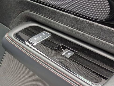 Used 2023 Lincoln Aviator Reserve AWD/4WD image 35