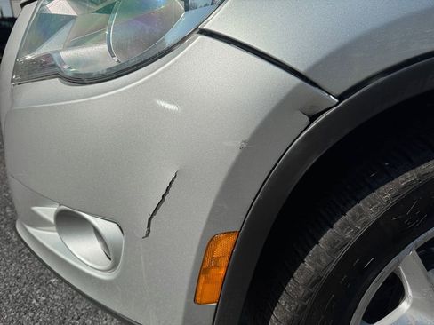 Used 2011 Volkswagen Tiguan S image 23