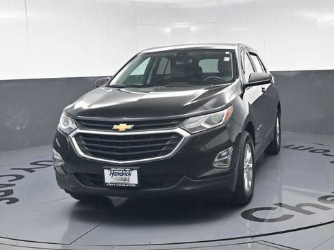 Used 2020 Chevrolet Equinox LS w/ LS Convenience Package AWD/4WD image 11
