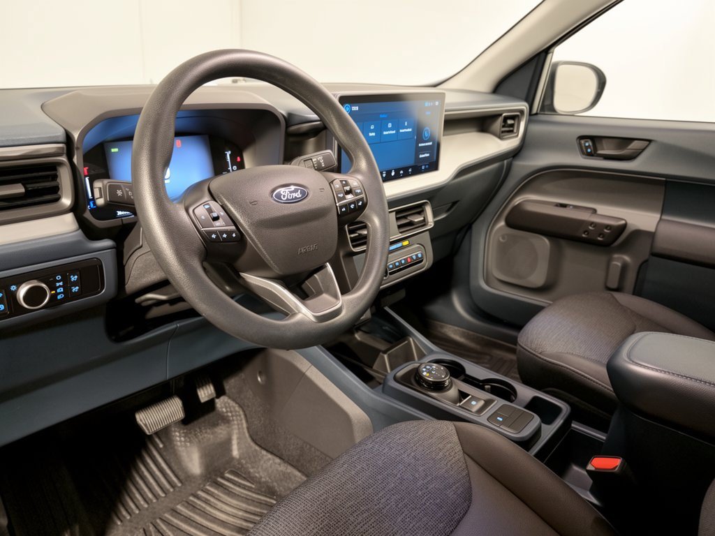 Used 2025 Ford Maverick XL FWD image 4