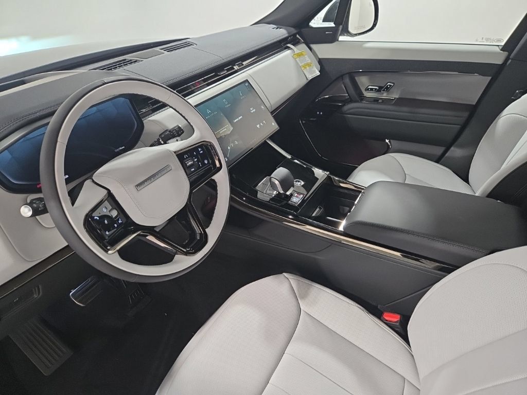 New 2026 Land Rover Range Rover Sport Dynamic SE AWD/4WD image 18