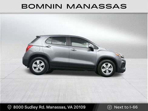 Used 2020 Chevrolet Trax LS image 32