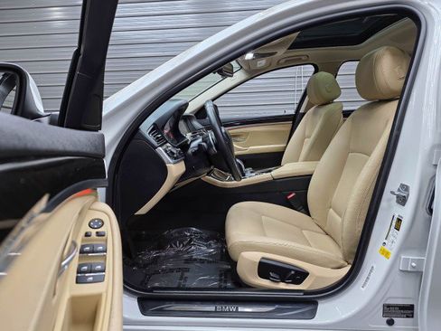 Used 2016 BMW 528i Sedan RWD image 14