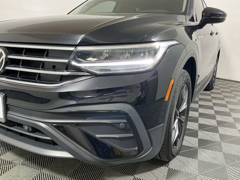 Used 2023 Volkswagen Tiguan SE image 9