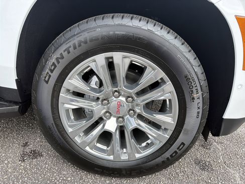 New 2026 GMC Yukon Denali RWD image 13