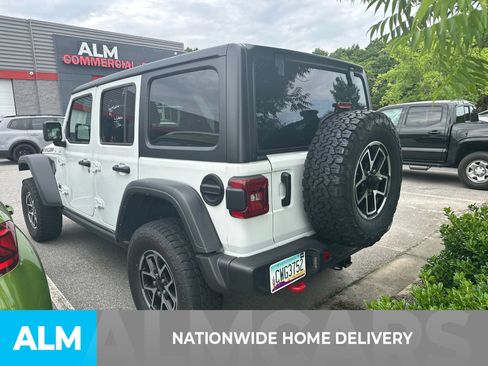 Used 2025 Jeep Wrangler Unlimited Rubicon AWD/4WD image 5